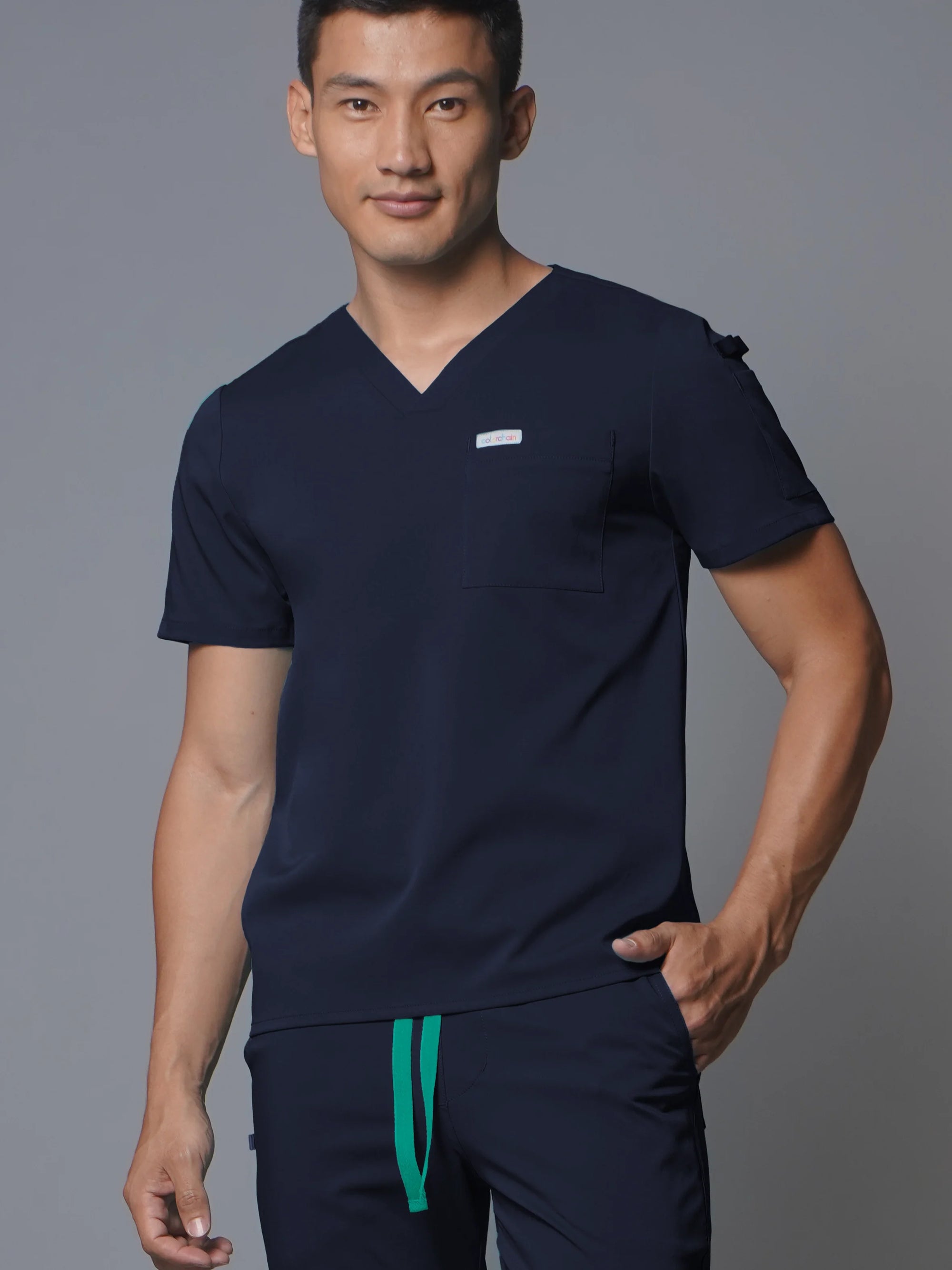 Top Mavecure Stratos. Top uniforme médico para hombre.
