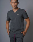 Top Mavecure Asfalto. Top uniforme médico para hombre.