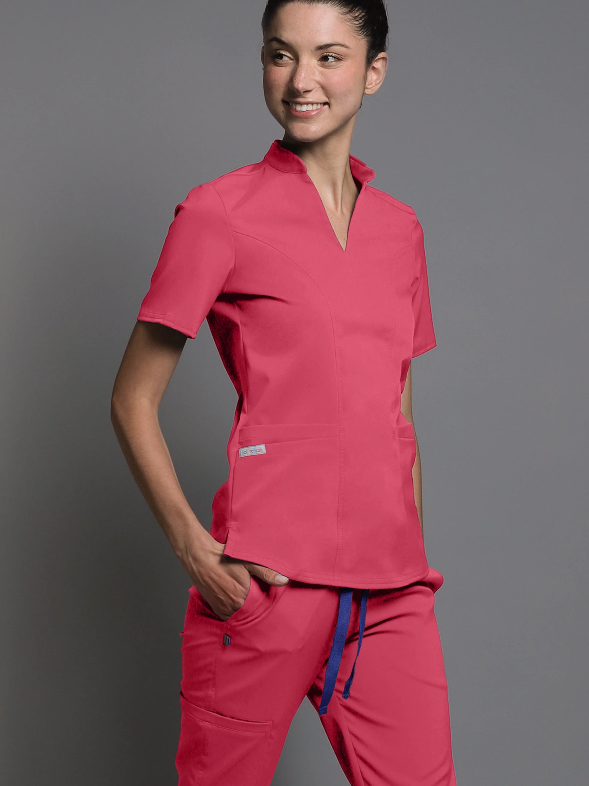 Top Otún Bubble Gum. Camisa uniforme médico para mujer. 